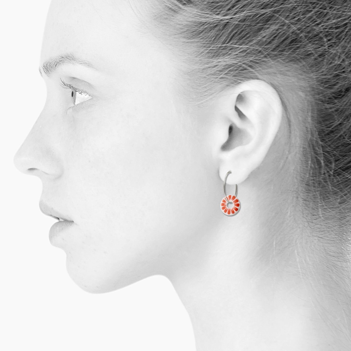 Bloom creol earrings. Coral red. Sterling silver. Scherning Copenhagen