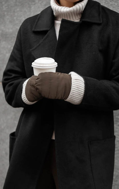 CelinaMBG mitten. Puffer look. Unisex. Brown. 100% recycled polyester. Markberg