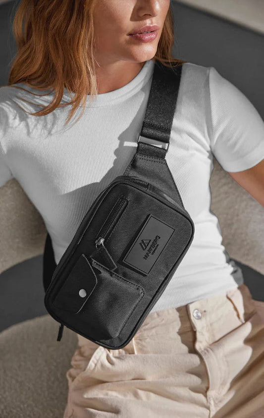 DarlaMBG belt bag for him and her. Unisex. Monochrome black. Markberg