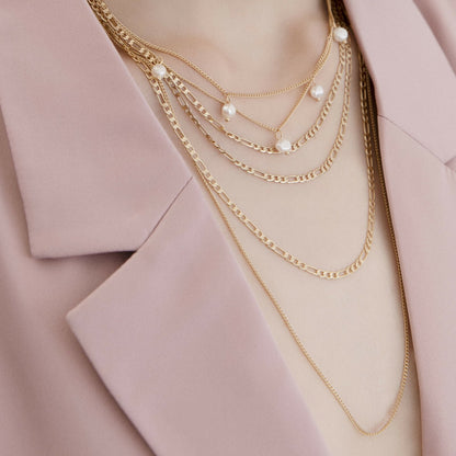 Audrey halskæde. Pre layered halskæde. Guldbelagt