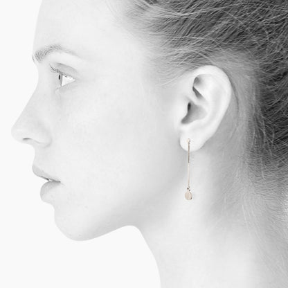 Spot earrings with chain pendant. Silver. Scherning Copenhagen